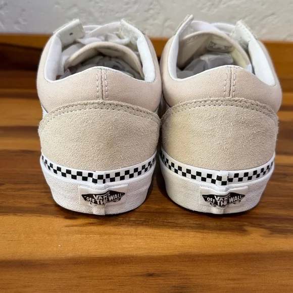 Old Skool Checkered Foxing Turtledove Skate Shoes from Vans - Picture 4 of 6